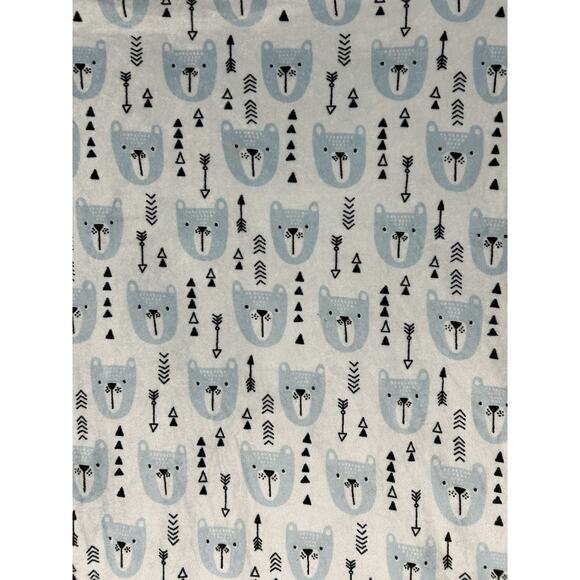 Everyday Kids Blue Bear Arrow Baby Blanket Chevron Zig Zag Triangles - Picture 3 of 6